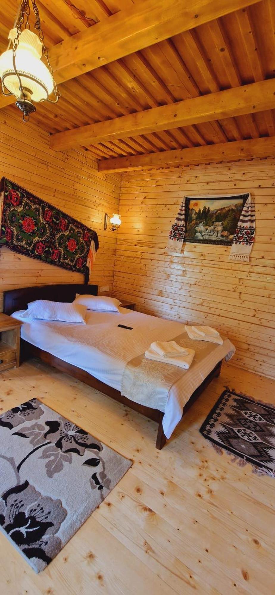 Pensiunea Malinul Lodge